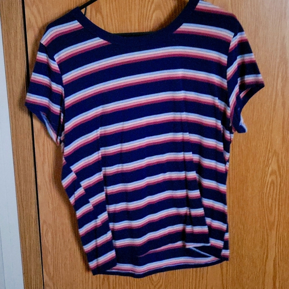 Stripped short sleeve